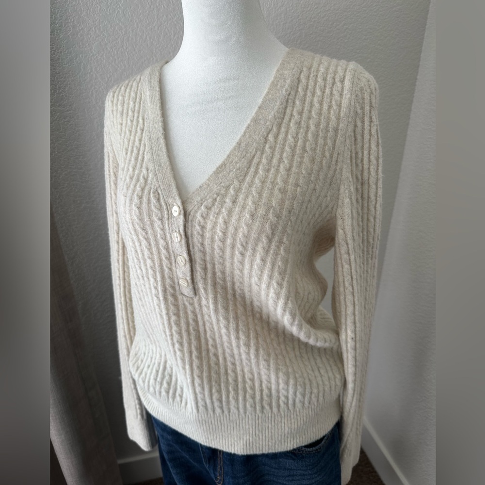Abercrombie & Fitch Oatmeal V-Neck Sweater
